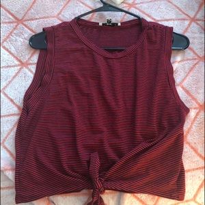 Red&Black tank top - cropped